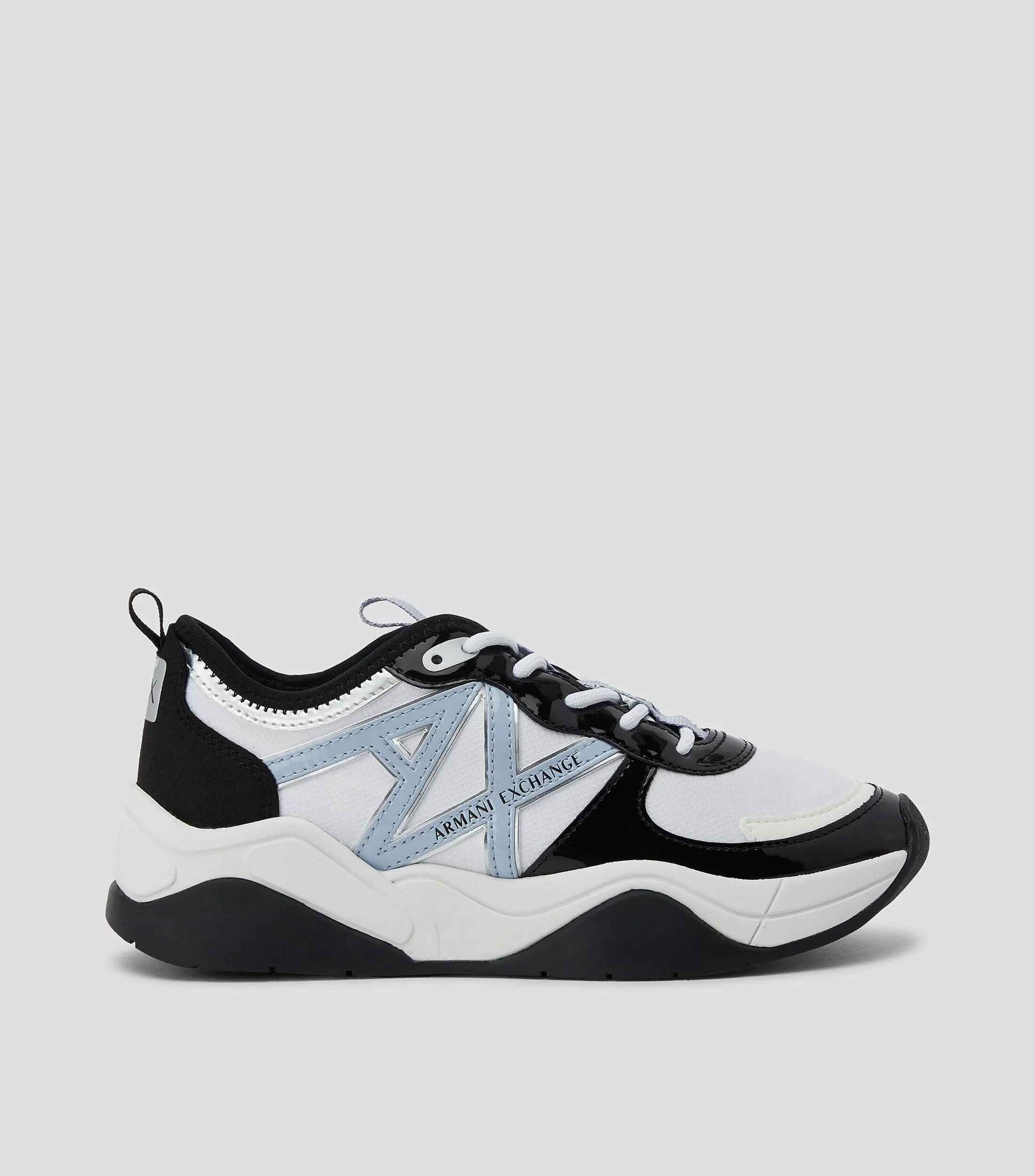 Armani Exchange Tenis con Logotipo y detalles a contraste Mujer