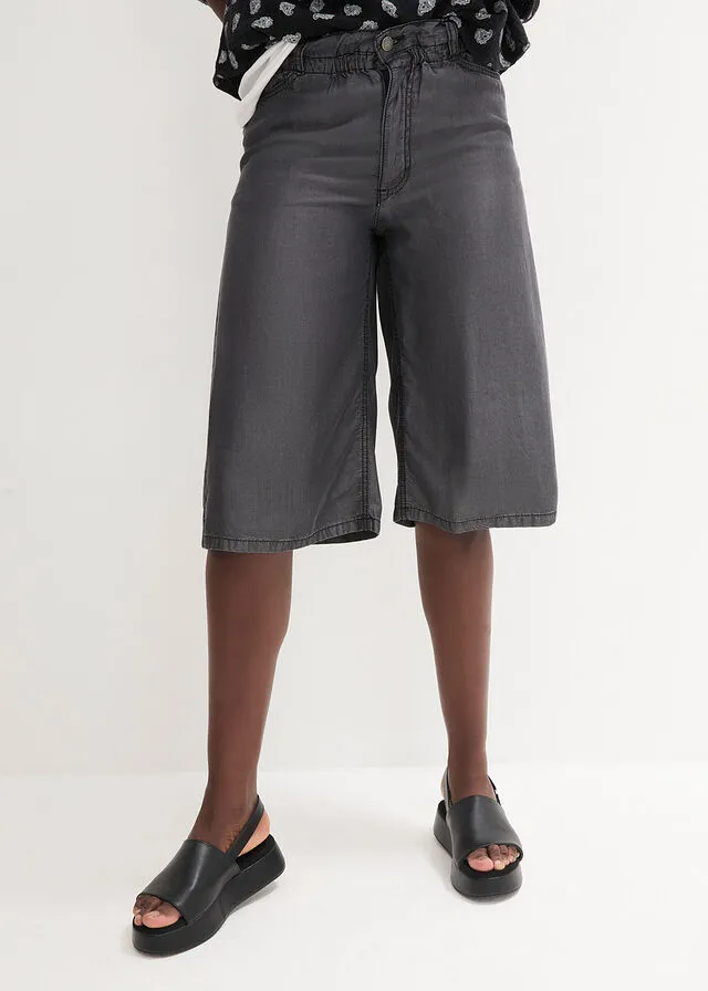 Bermuda vaquera de talle alto y pernera ancha de tejido TENCEL™ Lyocell denim negro