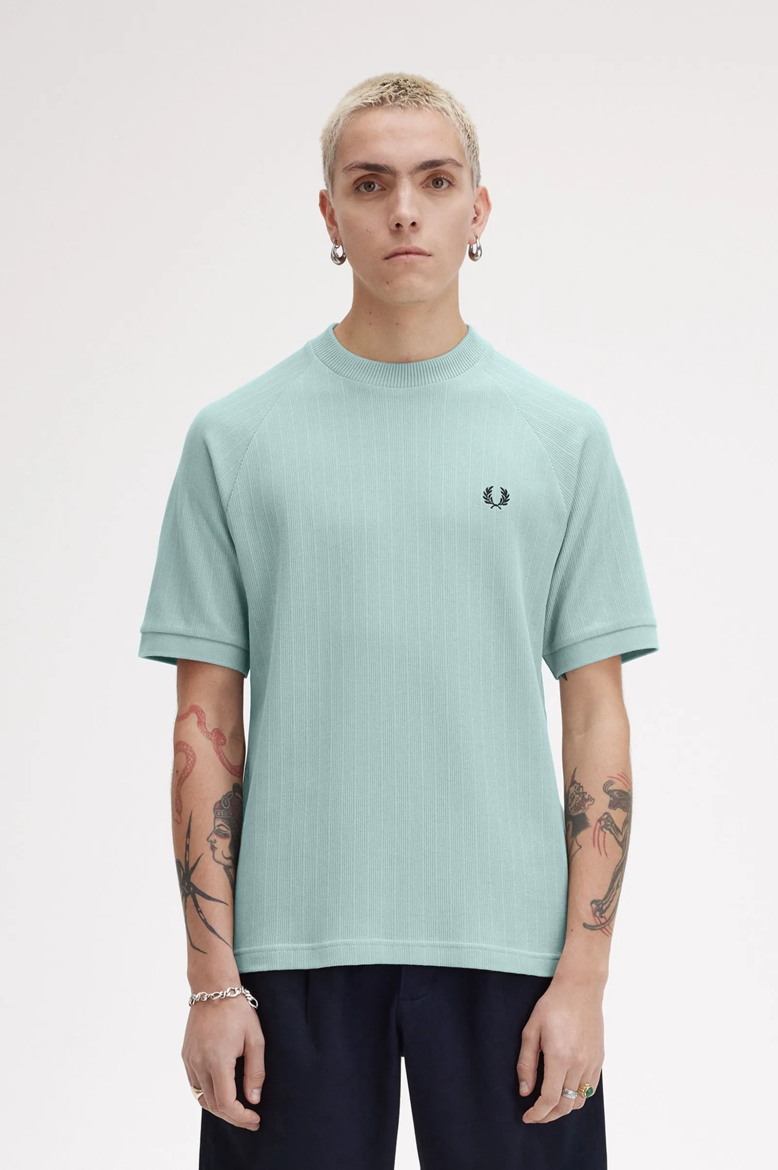 Camiseta de canalé con manga raglán