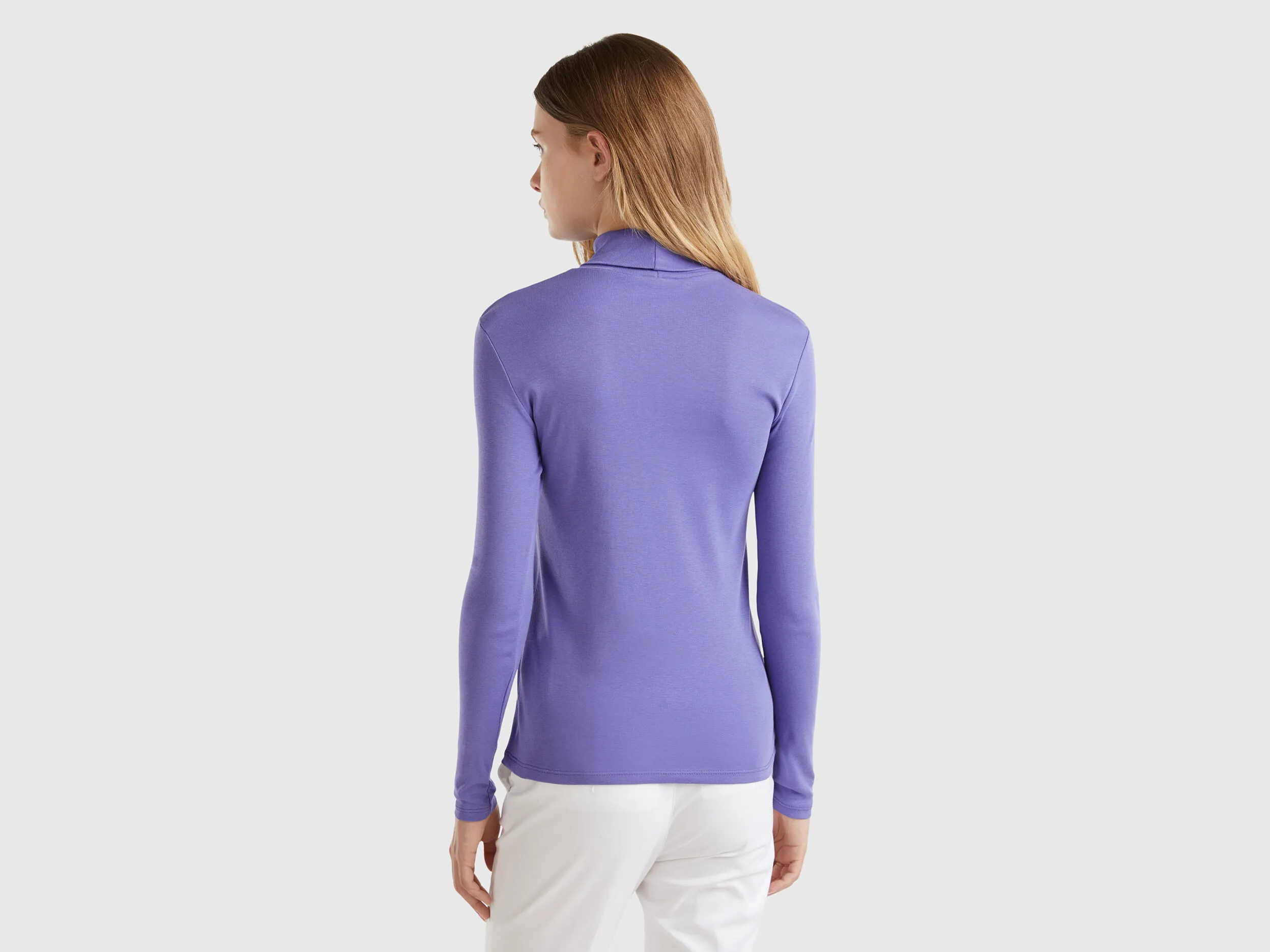 Camiseta de manga larga con cuello alto