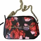 Cartera cruzada Y2K Victorias Secret negra roja rosa con cadena dorada grunge