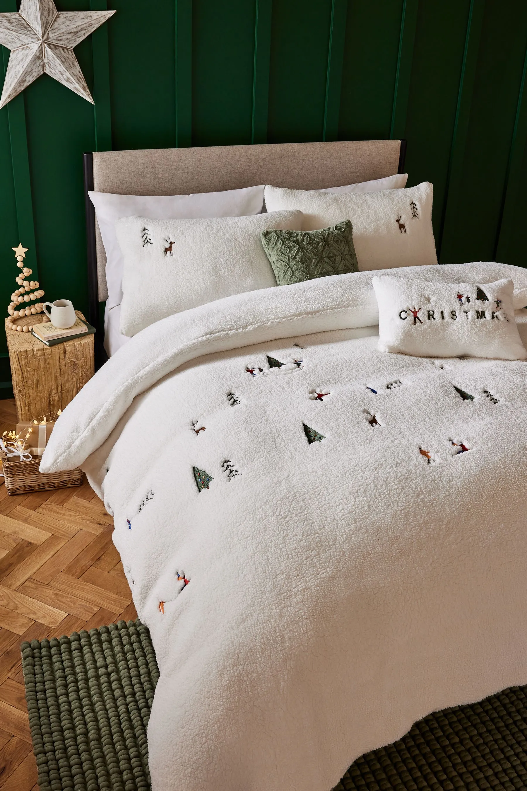 Christmas Embroidered Fleece Duvet Cover and Pillowcase Set