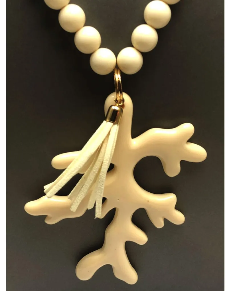 COLLARES BLANCO ROTO CON ORIGINAL COLGANTE DE RAMITA CORAL