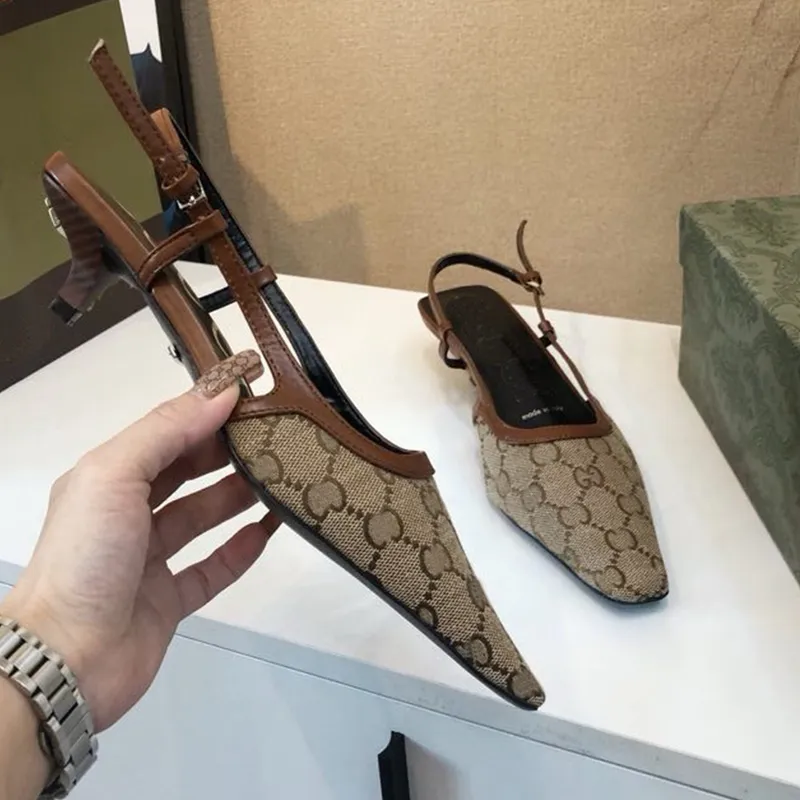 Diseñador tacones bajos slingback bomba mujeres zapatos de vestir de lujo sandalias de calidad superior malla de damas con crist