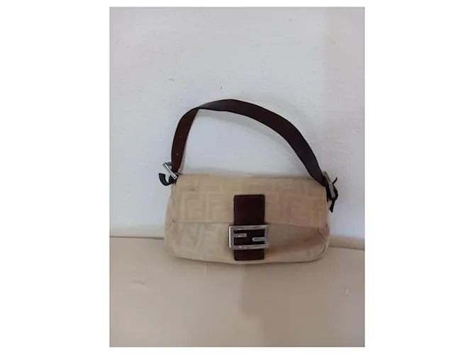 Fendi mamá baguette Beige 