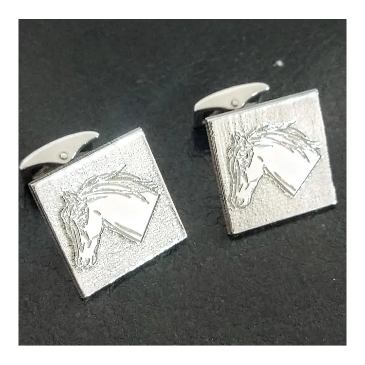 Gemelos de Caballos en relieve plata de ley