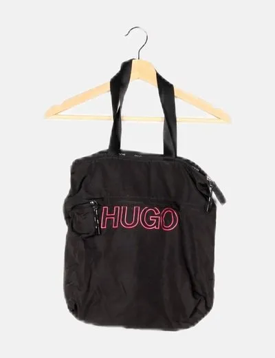 Hugo Boss Bolso negro estampado