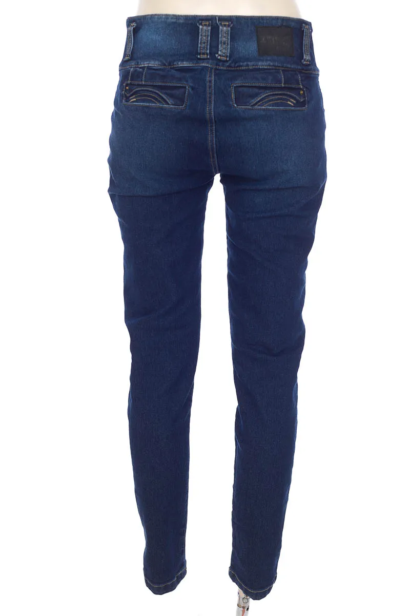 PANTALóN COLOR AZUL  BIG JOHN
