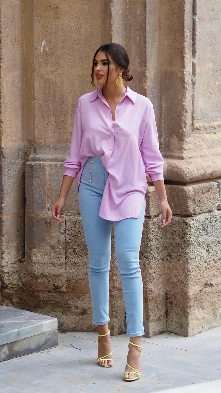 Pantalón Vaquero Tiro Alto Botones