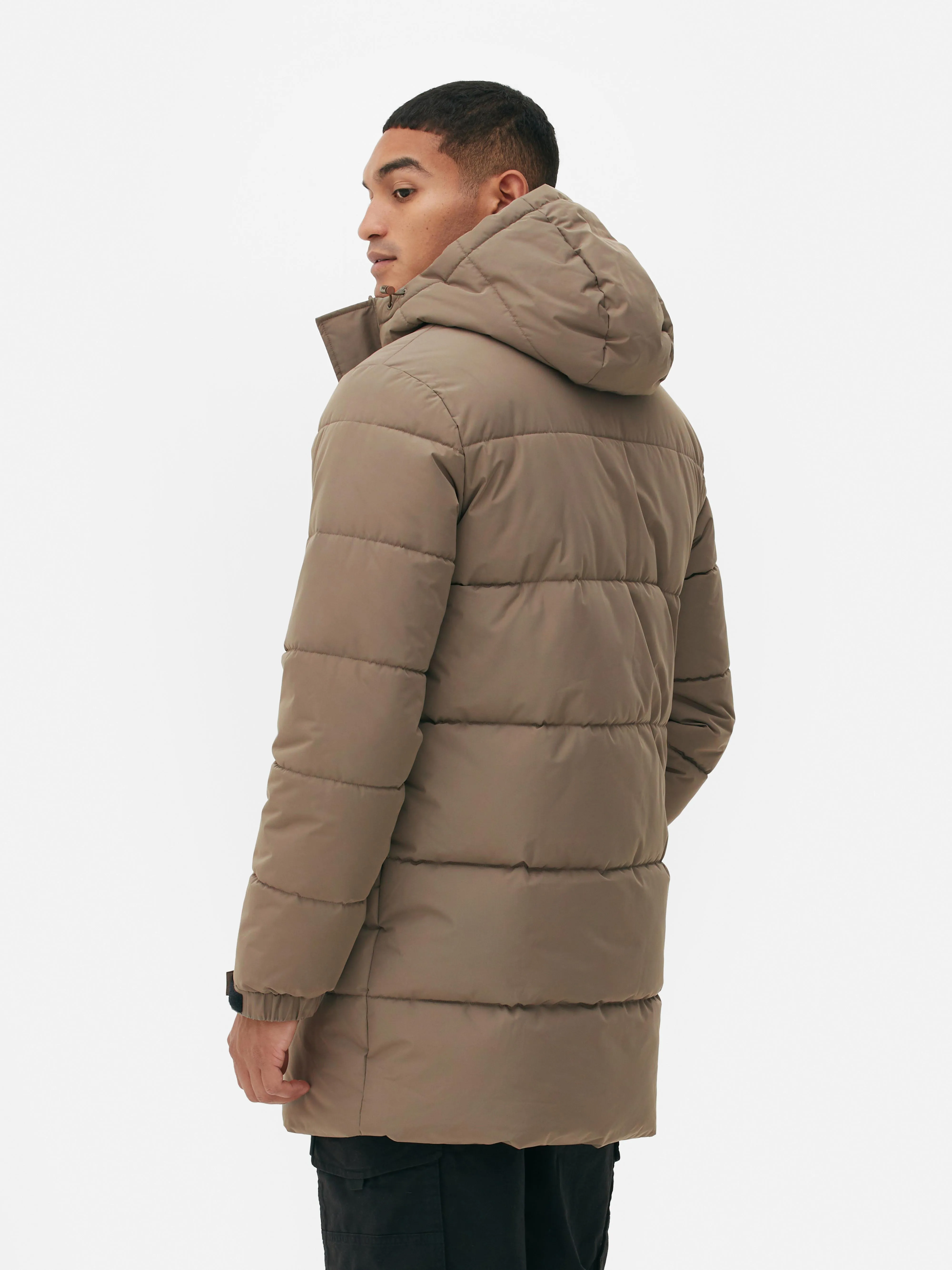 Parka acolchada con capucha