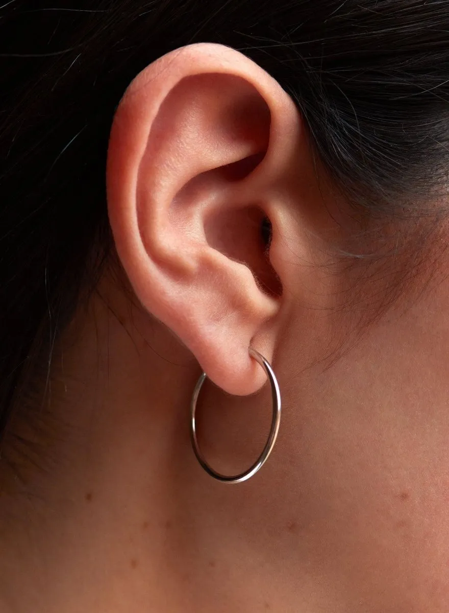 Pendientes aro de plata pequeos diseo tubular liso