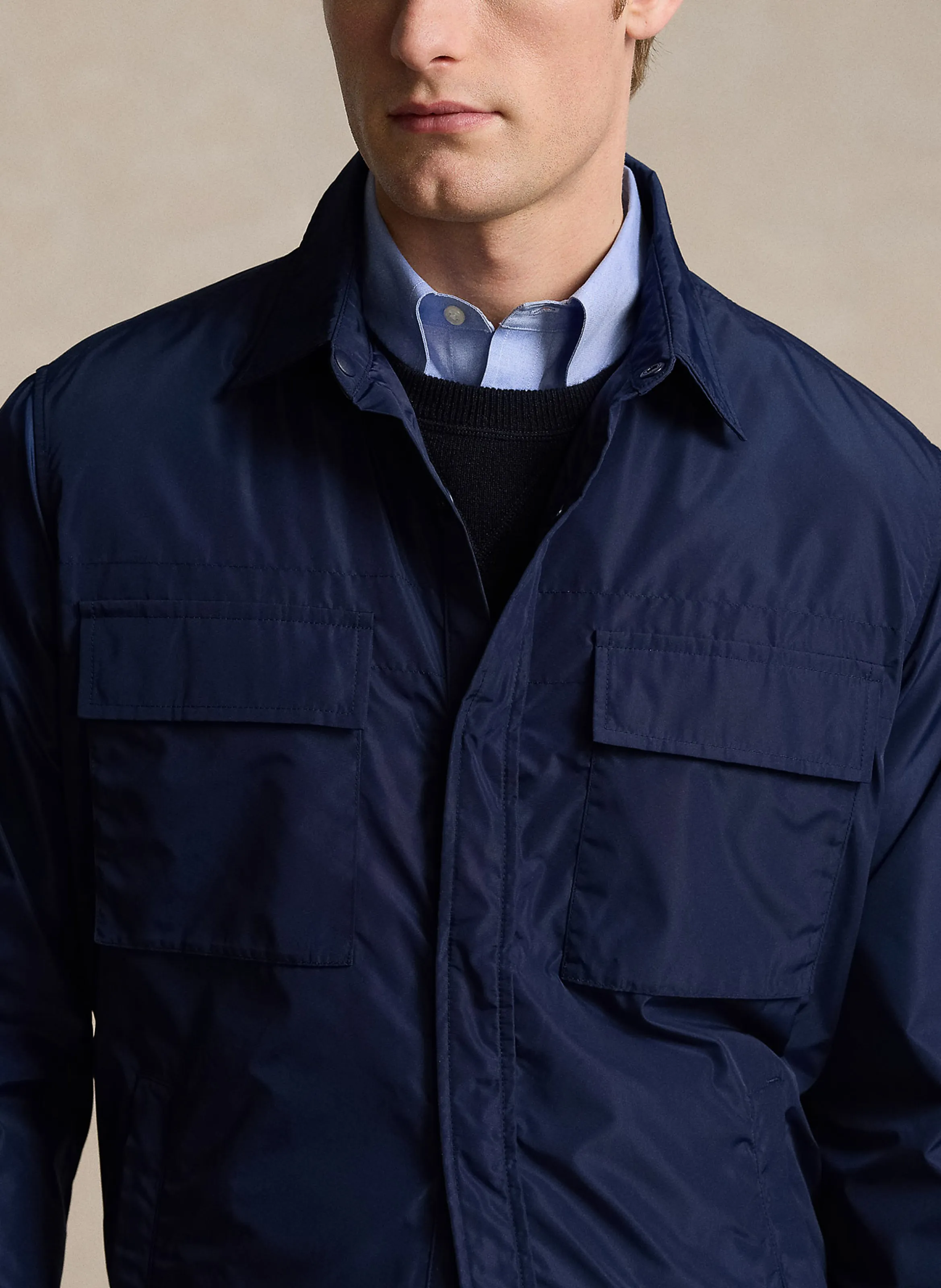 Sobrecamisa recta con cuello clásico en azul